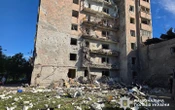 На світанку росіяни авіабомбами атакували Краматорськ. Поранені троє людей