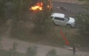 ВідеоПід Москвою у мікрорайоні для військових стався вибух автомобіля. Водій загинув