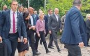 Президентка Єврокомісії прибула до Болгарії обговорювати оборону ЄС та загрози з боку Росії