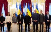 Зеленський обговорив із президентом Гондурасу співпрацю у сфері безпеки та цифровізації