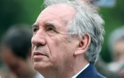 Прем'єр-міністр Франції обговорить пенсійну реформи з профспілками та роботодавцями