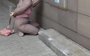 СБУ: нападниця на Стерненка була завербована торік, а в квітні почала за ним стежити