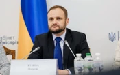 Кулеба: у Вишневому на Київщині після російської атаки відновлюють сім гуртожитків залізничників
