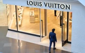 Хакери вкрали базу британських клієнтів Louis Vuitton