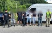 На Закарпатті нелегали хлібним фургоном їхали до прикордоння, а потім мали перепливати Тису