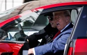 Регулятор автобезпеки США відкрило розслідування щодо Tesla через дверні ручки