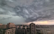 На вихідних в Україні очікуються дощі та місцями грози