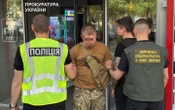 Командира рота і старшину бригади затримали за підозрою в вимаганні хабаря у підлеглого