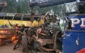В Уганді унаслідок ДТП за участі автобусів, вантажівки і легковика загинуло 46 людей