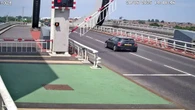 Warning over drivers running red lights at £145 million lifting bridge