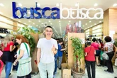 Chefe do Benefício: quem é o fenômeno do Tiktok que abriu a "Shopee do Brás" e atrai multidões em SP