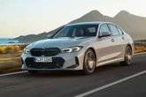 Que tal conhecer a fábrica onde são produzidos alguns dos carros mais luxuosos do mundo? 