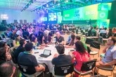 Reforma tributária, IA e China: o que as lideranças de franquias debateram em convenção da ABF