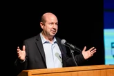 Cientista ganha US$ 1 milhão em processo contra negacionistas do clima