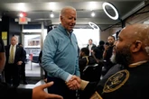 Eleições nos EUA: Biden tem queda de aprovação em janeiro, mostra pesquisa