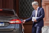 Argentina terá crescimento forte em 2025 após um 2024 de ajuste, diz ministro da Economia 