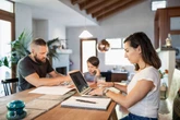 15 franquias home based a partir de R$ 2.320 para empreender de qualquer lugar em 2024