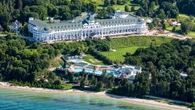 Historic Grand Hotel Is Emboldened With Help From Dorothy Draper & Co.