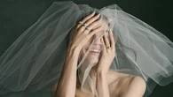 Brides Like ‘90s-style Wedding Gowns, Brown Flowers and Lace-like Nails, Pinterest Says