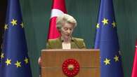 Von der Leyen: La UE considera levantar sanciones contra Siria si hay transición pacífica