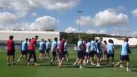 Los jugadores de la selección española entrenan ante su encuentro con Francia