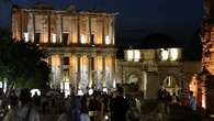 La antigua ciudad de Éfeso abre al público para visitas nocturnas