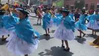 Bolivia reivindica origen de la danza morenada con un 'mini' desfile folclórico de niños