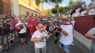 Miles de personas acompañan a la virgen del Socorro en su tradicional bajada