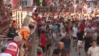 Diez heridos leves en el encierro de Sanse, con un toro en dirección contraria