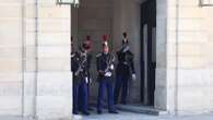 El presidente francés, Emmanuel Macron, recibe al primer ministro irlandés, Simon Harris