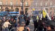 Varios policías heridos en Turín durante las protestas estudiantiles durante el 