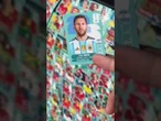Un tifoso cileno trasforma la sua auto in un album di figurine dei Mondiali