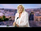 "Je suis candidate à l'élection présidentielle", annonce Marine Le Pen sur TF1