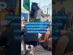 Morgana Camila dá próprio chinelo a moça que teve problema com salto no desfile de 7/9 em Maranguape