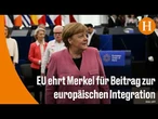 Merkel mit „Europäischem Verdienstorden“ ausgezeichnet