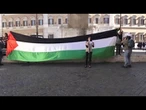 Medio Oriente, bandiera della Palestina davanti a Montecitorio