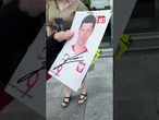 ROBERT #lewandowski przyleciał do Wrocławia samolotem tanich linii