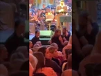 Vernice rossa lanciata sul cantante al festival di cultura ebraica a Varsavia