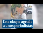 Una okupa agrede a unos periodistas durante un intento de desalojo en Vigo