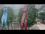 Deposta una corona di alloro davanti alla Stele di Capaci