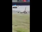 Colisión del avión de Air India instantes posteriores a su despegue #shorts