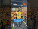 Flávio Bolsonaro “rebola” em evento no Rio e vira meme na internet