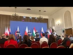 Péter Magyar cite Donald Tusk : « Le V4 est de retour »