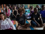 Brésil : une nouvelle initiative pour former des instructeurs de yoga dans les favelas de Rio