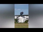 M-346 Bielik uderza z impetem w płytę lotniska wojskowego Białe Doły - Kosakowo