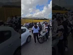 A Palermo il corteo funebre di Paolo Taormina passa sotto il carcere dell'assassino