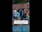New York, Mamdani inaugura la stagione delle piscine all'aperto: il tuffo in giacca e cravatta