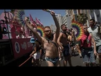 À Tel Aviv, les Israéliens célèbrent la première Marche des fiertés depuis l'attaque du 7 octobre