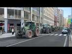 L'arrivo dei trattori della protesta degli agricoltori al Pirellone di Milano