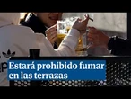 Mónica García anuncia que estará prohibido fumar en las terrazas y las playas